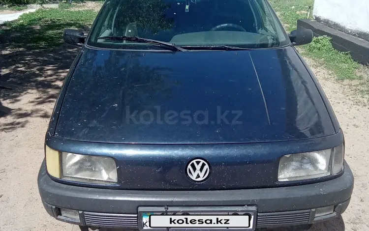 Volkswagen Passat 1993 годаүшін1 200 000 тг. в Караганда