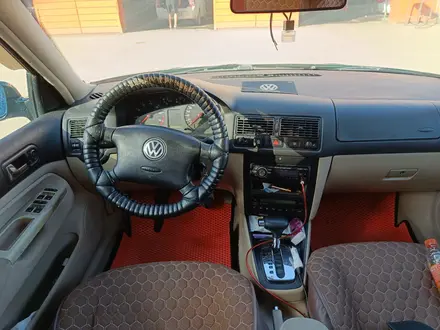 Volkswagen Golf 1998 года за 2 200 000 тг. в Актобе – фото 7