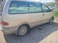 Nissan Largo, 1997
