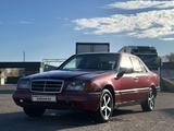 Mercedes-Benz C 180 1995 годаүшін1 450 000 тг. в Петропавловск – фото 4