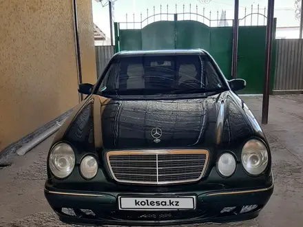 Mercedes-Benz E 240 2000 года за 3 700 000 тг. в Алматы