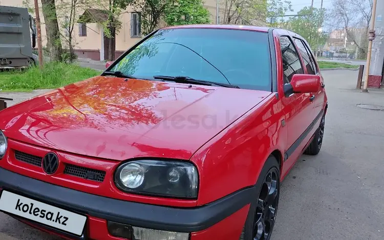 Volkswagen Golf 1994 года за 1 800 000 тг. в Алматы