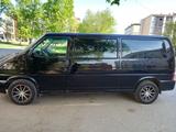 Volkswagen Caravelle 2003 года за 6 700 000 тг. в Кокшетау – фото 2