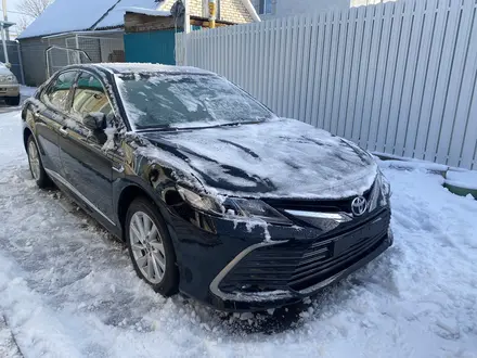 Toyota Camry 2022 года за 21 000 000 тг. в Уральск