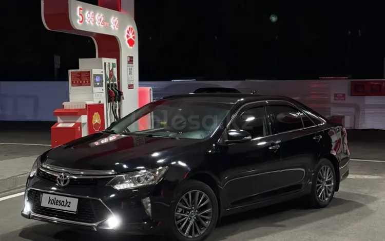Toyota Camry 2016 года за 10 800 000 тг. в Семей