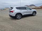 Hyundai Santa Fe 2023 года за 17 000 000 тг. в Атырау – фото 2