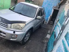 Toyota RAV4, 2001