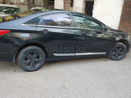 Hyundai Sonata 2014 года за 2 300 000 тг. в Алматы – фото 4