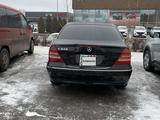 Mercedes-Benz C 240 2004 года за 2 700 000 тг. в Уральск – фото 3