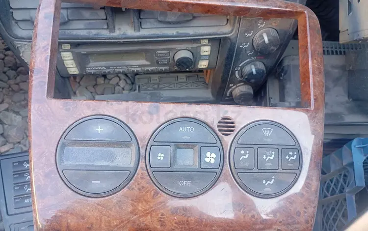 Климат контроль, под дерево. за 20 000 тг. в Алматы