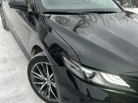 Toyota Camry 2023 года за 16 200 000 тг. в Петропавловск – фото 14