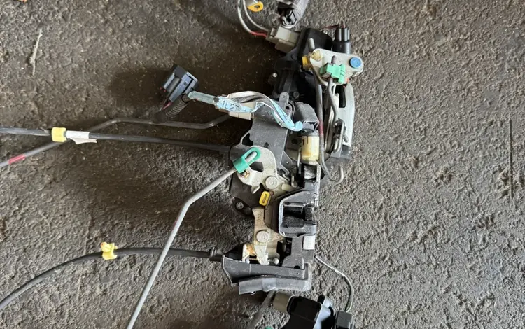 Замок двери актуатор Форд експлорер 3 поколение за 10 000 тг. в Алматы