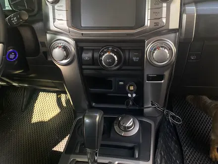 Toyota 4Runner 2015 года за 16 500 000 тг. в Алматы – фото 4