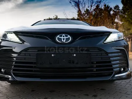 Toyota Camry 2023 года за 23 500 000 тг. в Алматы – фото 13