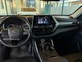 Toyota Highlander 2021 года за 22 000 000 тг. в Уральск – фото 18