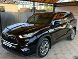 Toyota Highlander 2021 года за 22 000 000 тг. в Уральск – фото 2