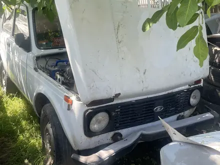 ВАЗ (Lada) Lada 2121 2013 года за 900 000 тг. в Алматы – фото 18