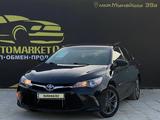 Toyota Camry 2017 года за 11 290 000 тг. в Атырау