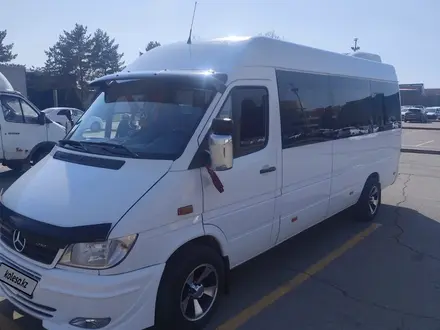 Mercedes-Benz Sprinter 2006 года за 11 500 000 тг. в Алматы – фото 3