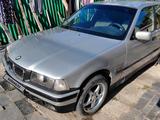 BMW 318 1992 года за 750 000 тг. в Алматы – фото 2