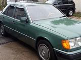 Mercedes-Benz E 260 1990 годаfor1 500 000 тг. в Петропавловск