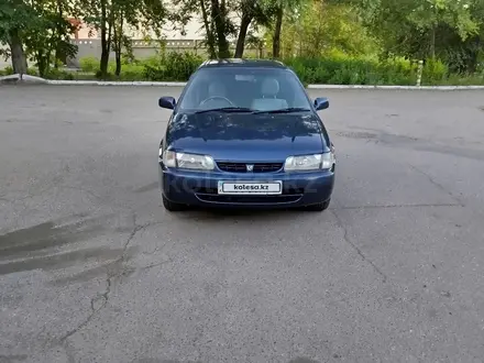 Toyota Corolla 1998 года за 2 000 000 тг. в Усть-Каменогорск – фото 2