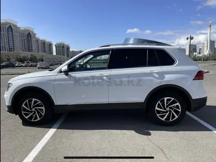 Volkswagen Tiguan 2018 года за 13 500 000 тг. в Астана – фото 3