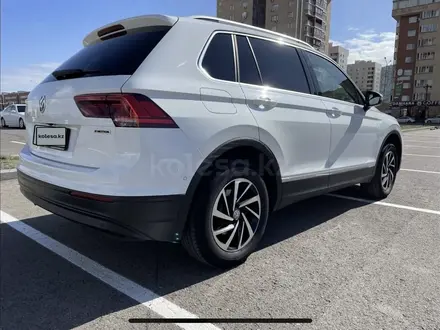 Volkswagen Tiguan 2018 года за 13 500 000 тг. в Астана – фото 5