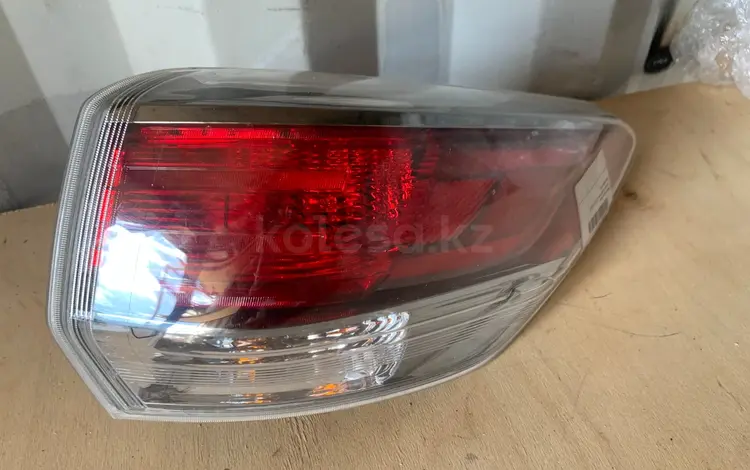 Фонарь задний Toyota Highlander за 110 000 тг. в Костанай