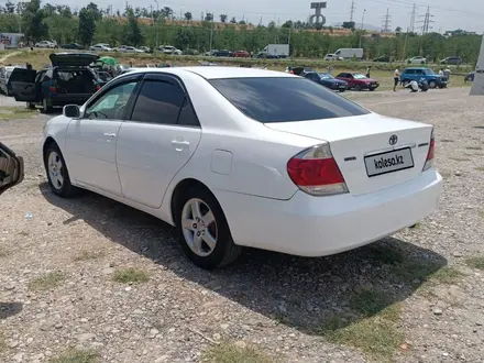 Toyota Camry 2005 года за 5 000 000 тг. в Шымкент – фото 2