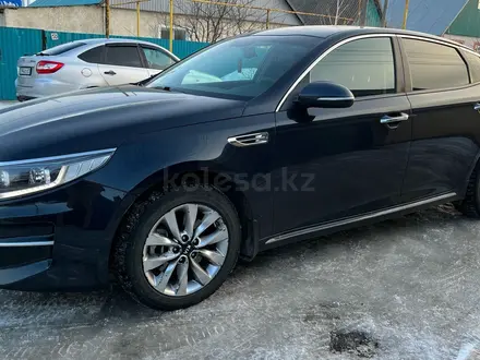 Kia Optima 2017 года за 9 000 000 тг. в Уральск – фото 2