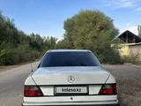 Mercedes-Benz E 200 1990 годаүшін800 000 тг. в Жаркент – фото 3