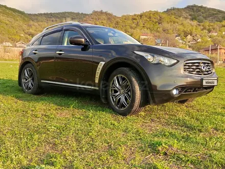 Infiniti FX35 2008 года за 7 600 000 тг. в Алматы – фото 10