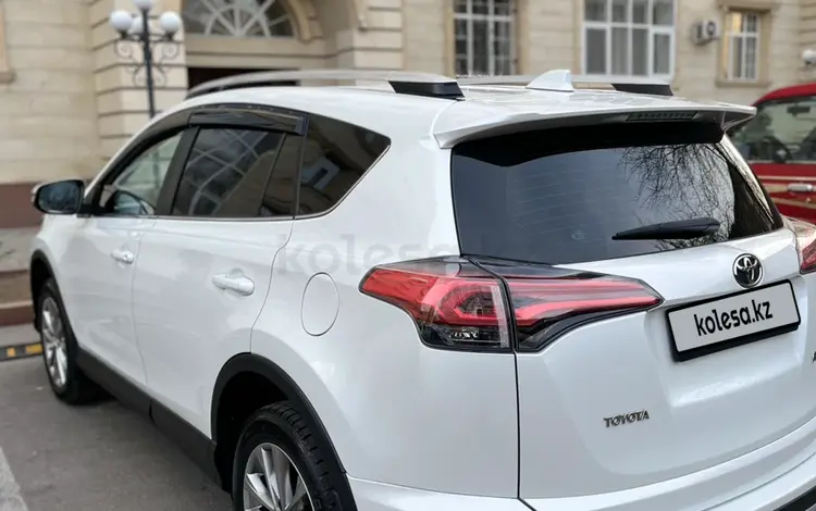 Toyota RAV4 2019 года за 16 000 000 тг. в Тараз