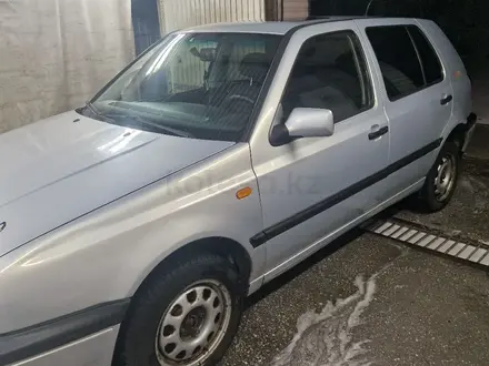 Volkswagen Golf 1995 года за 1 800 000 тг. в Усть-Каменогорск