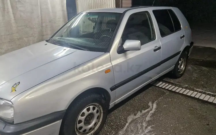 Volkswagen Golf 1995 годаүшін1 800 000 тг. в Усть-Каменогорск