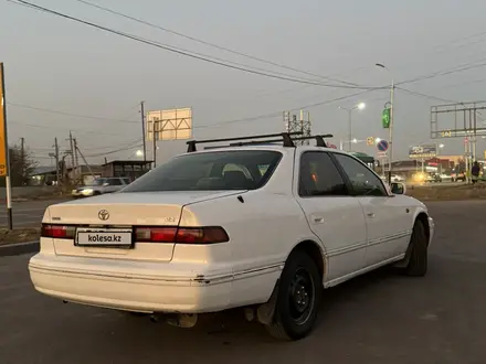 Toyota Camry 1997 года за 2 200 000 тг. в Алматы – фото 4