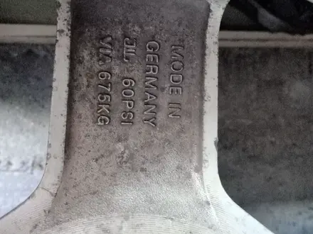 Диски с резиной 215/65 на 16 в комплекте!;! за 200 000 тг. в Сарань – фото 9
