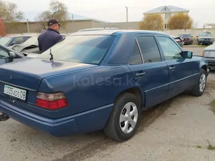 Mercedes-Benz E 200 1990 года за 100 000 тг. в Тараз