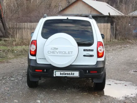 Chevrolet Niva 2014 года за 4 300 000 тг. в Усть-Каменогорск – фото 7