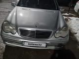 Mercedes-Benz C 200 2002 года за 3 700 000 тг. в Шымкент