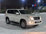 Toyota Land Cruiser Prado 2012 года за 15 500 000 тг. в Актобе – фото 2