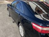 Toyota Camry 2007 годаүшін5 350 000 тг. в Шымкент – фото 2