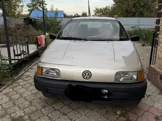 Volkswagen Passat, 1989