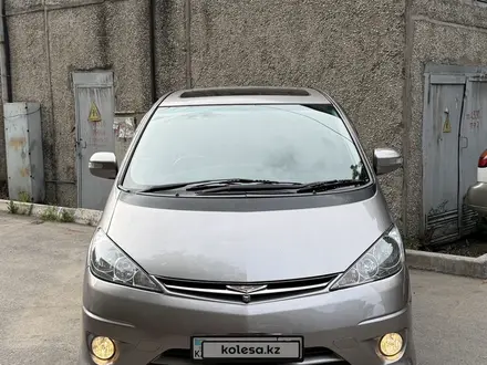 Toyota Estima 2004 года за 8 000 000 тг. в Алматы