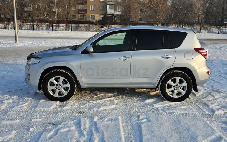 Toyota RAV4 2012 годаfor10 200 000 тг. в Караганда