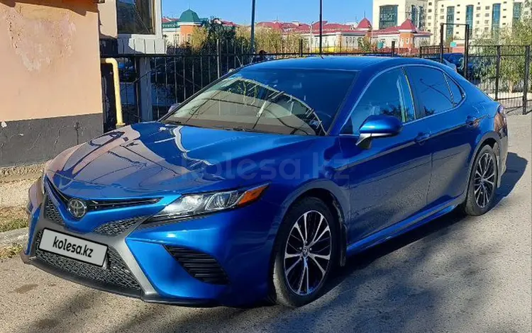 Toyota Camry 2020 года за 12 700 000 тг. в Уральск