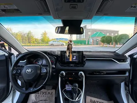 Toyota RAV4 2019 года за 13 000 000 тг. в Уральск – фото 12
