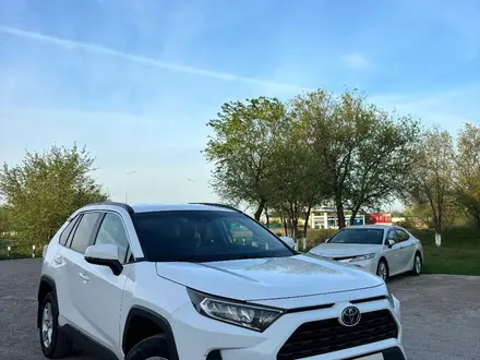 Toyota RAV4 2019 года за 13 000 000 тг. в Уральск – фото 4