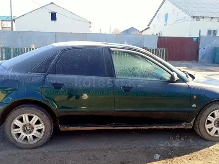 Audi A4 1995 года за 1 200 000 тг. в Атырау